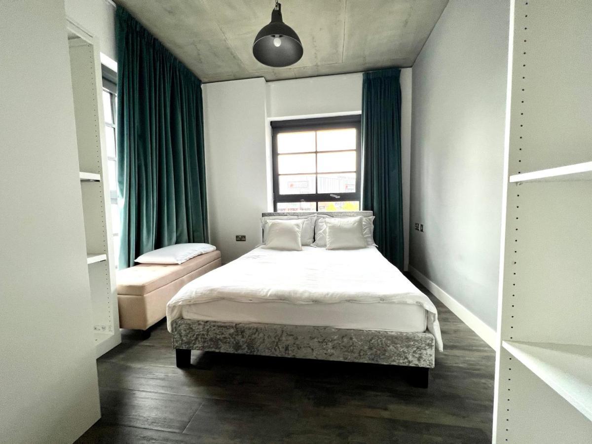 Hotel Apartment Two Bedroom Ferrum Wembley Park Londra Esterno foto